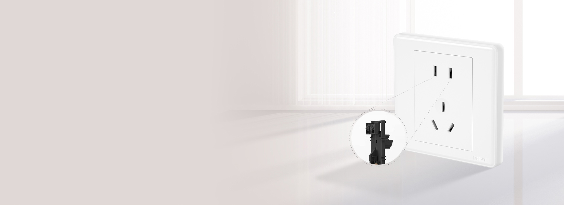 安全门，抵挡灰尘安全通电
 多方位防范儿...