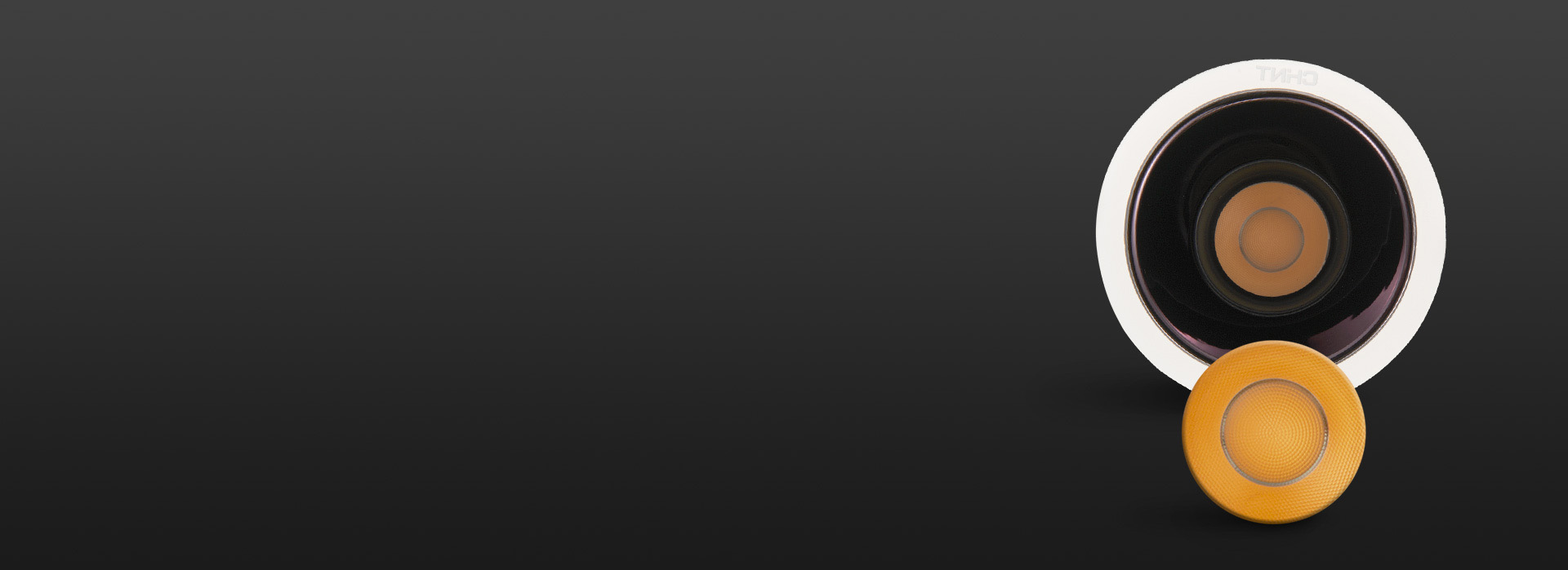 COB光源，光效纯净柔美
 高品质COB...